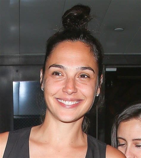 gal gadot no makeup